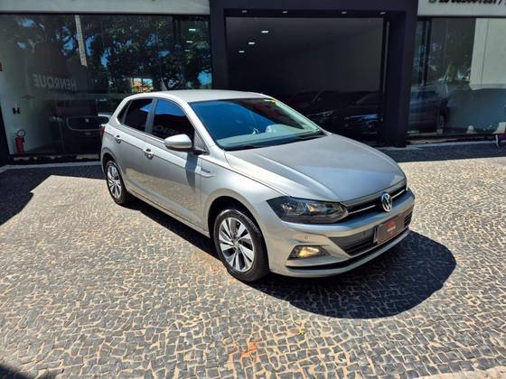 VOLKSWAGEN POLO 1.0 200 TSI COMFORTLINE AUTOMÁTICO